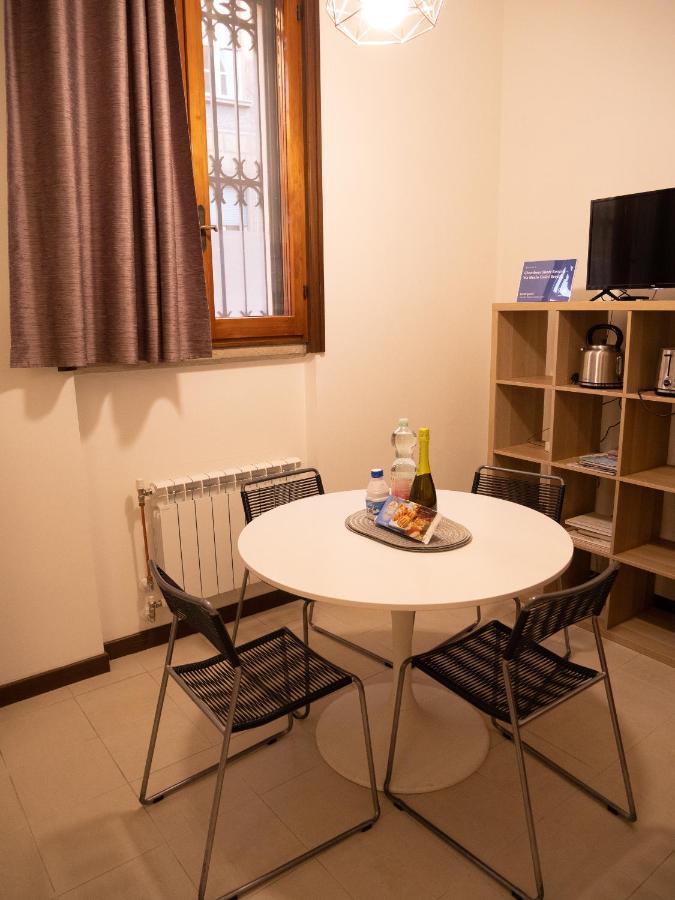 Chambers Short Rentals - Via Gezio Calini Brescia - 2 Studio Flats エクステリア 写真