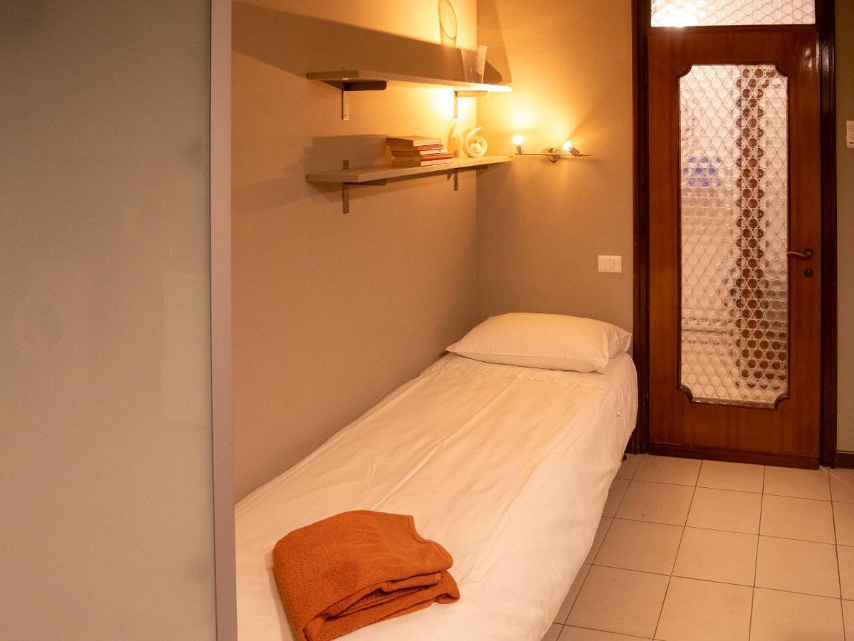 Chambers Short Rentals - Via Gezio Calini Brescia - 2 Studio Flats エクステリア 写真