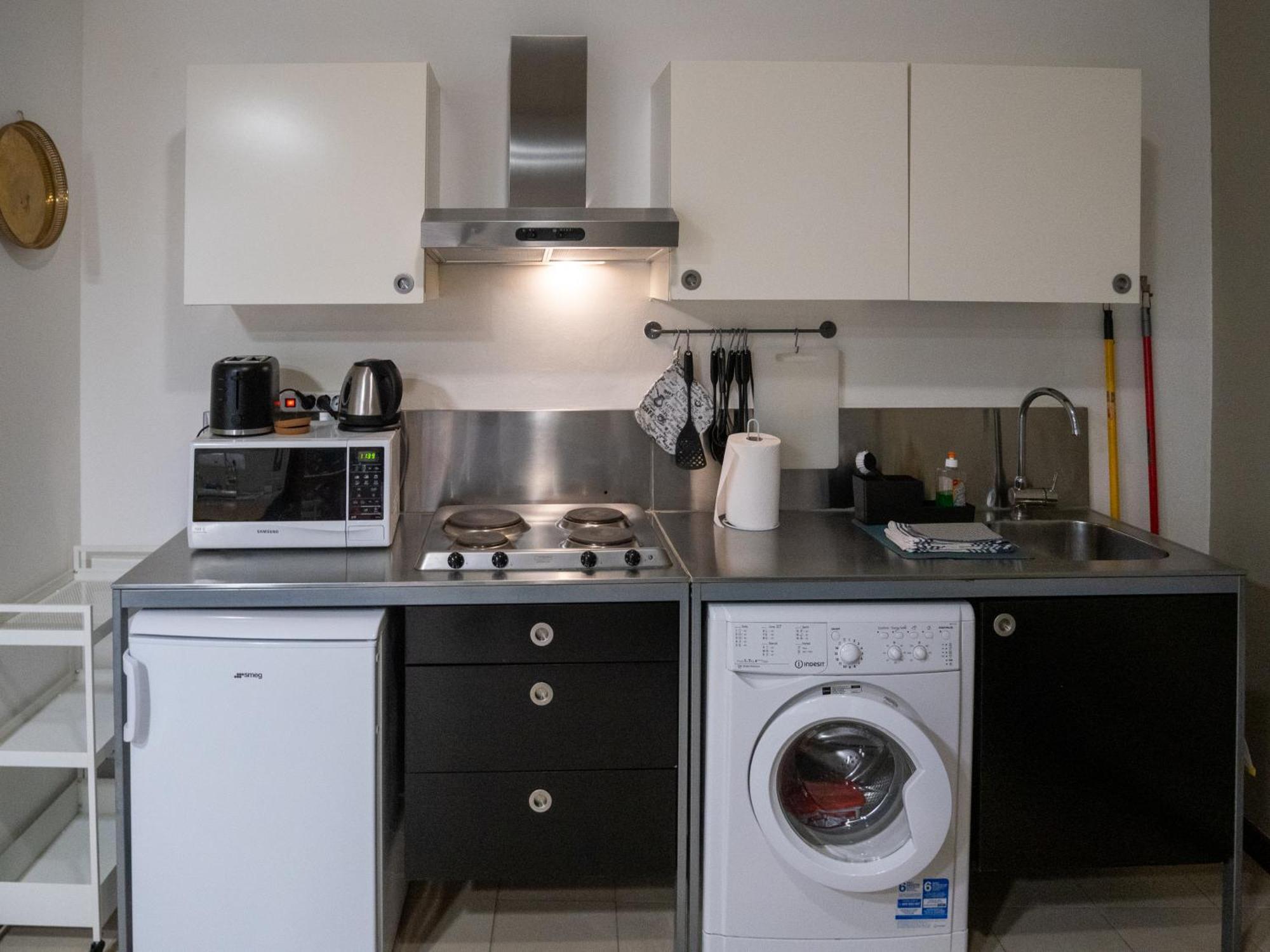 Chambers Short Rentals - Via Gezio Calini Brescia - 2 Studio Flats エクステリア 写真